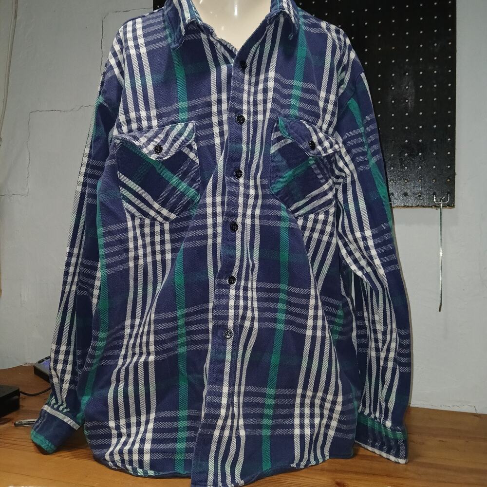 Vintage Men’s Oshkosh B’Gosh Flannel Plaid Button Up Shirt Size L